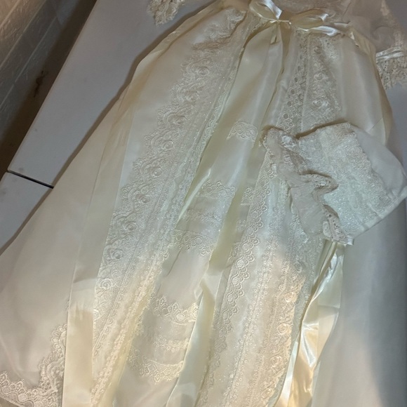 Elegant christening Cream Lace Dress with Matching Bonnet